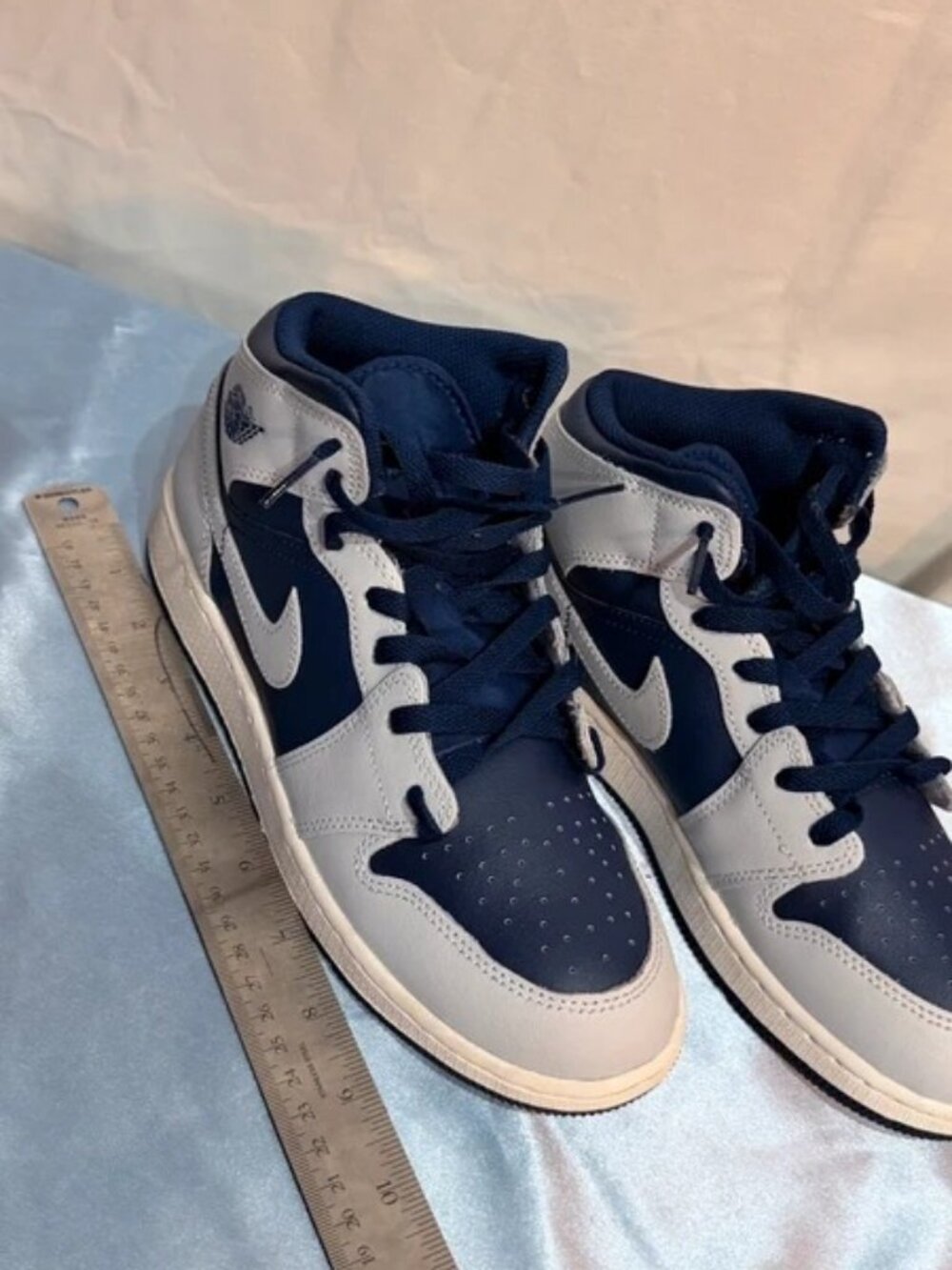 Nike Air Jordan 1 Mid "Blue Void" Boys Youth Size 6.5 - No Box